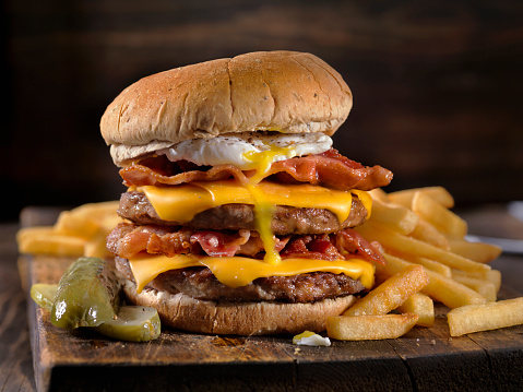 kapogiannhs_daily_ bakery_burgers